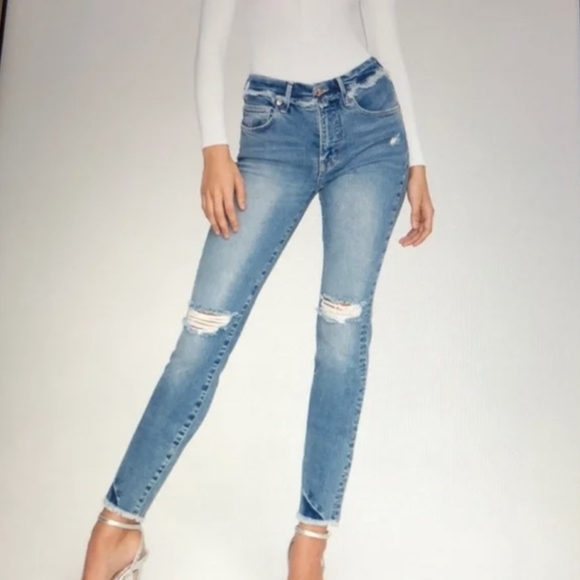 Good American Denim - Good American *Good Legs* Frayed Waist  Distressed Skinny Jeans. Size: 2/26.